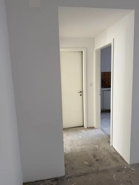 Spazio commerciale / ufficio / sala di terapia in affitto in posizione ottimale