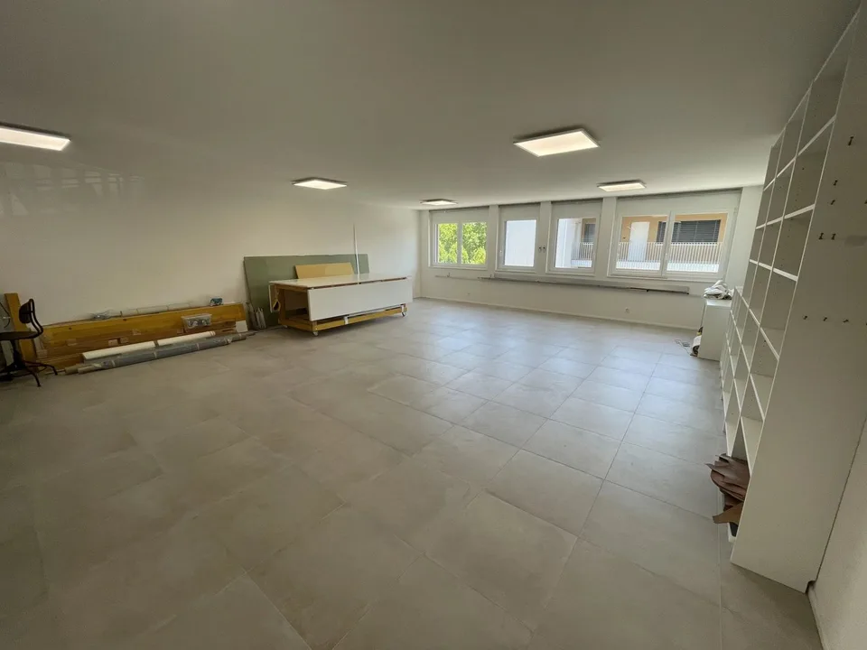 Büro zur Miete in Echandens