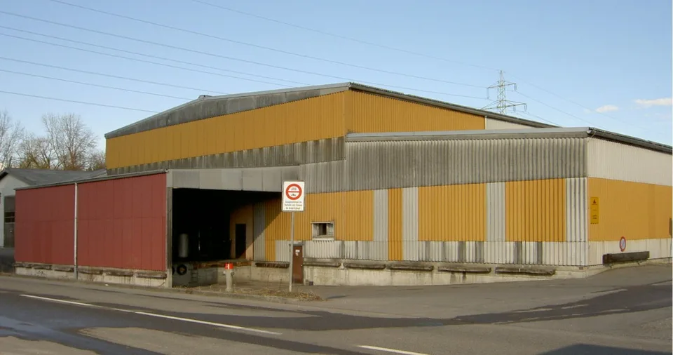 Gelegenheit: 7000 m2 Lagerfläche, auch Teilflächen