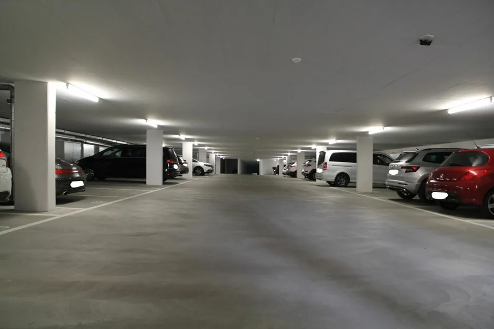Ultimo posto disponibile ora! PARKING SPACES IN THE HASENWEID DEVELOPMENT IN OLTEN FOR RENT
