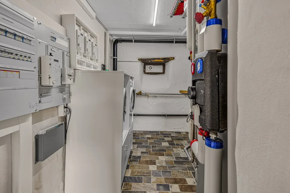 Casa familiare caratteristica con giardino, fienile, e aree annesse polivalenti