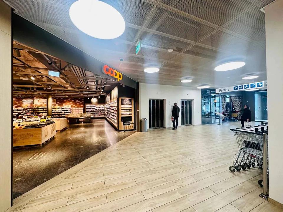 Arcade, 143 m² Gewerbefläche zur Miete in Vevey/Saint-Légier