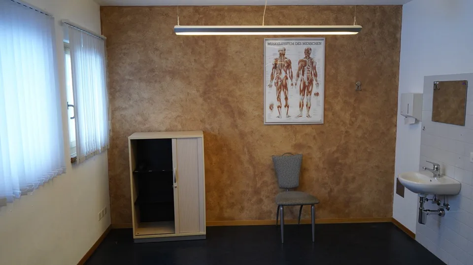 Practice/Therapy/Office spaces or other (playrooms - meeting point etc.)