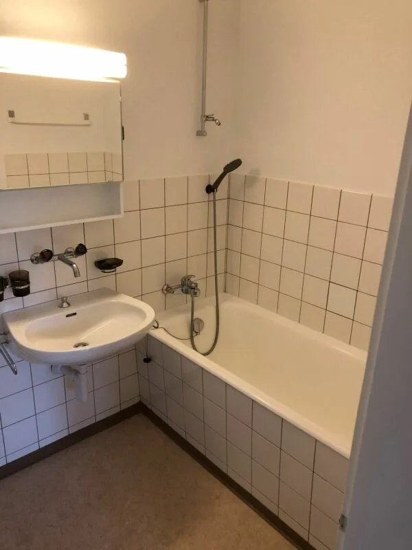 Appartement simple de 3,5 pièces à proximité du centre