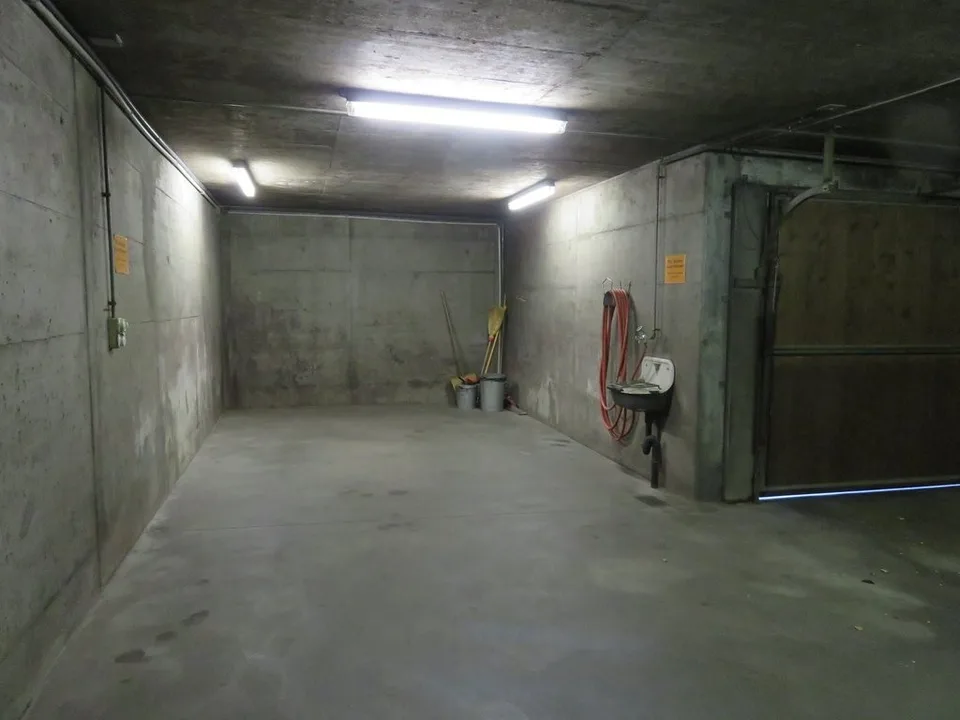 Parcheggi con e senza stazioni di ricarica a Liebefeld-Steinhölzli