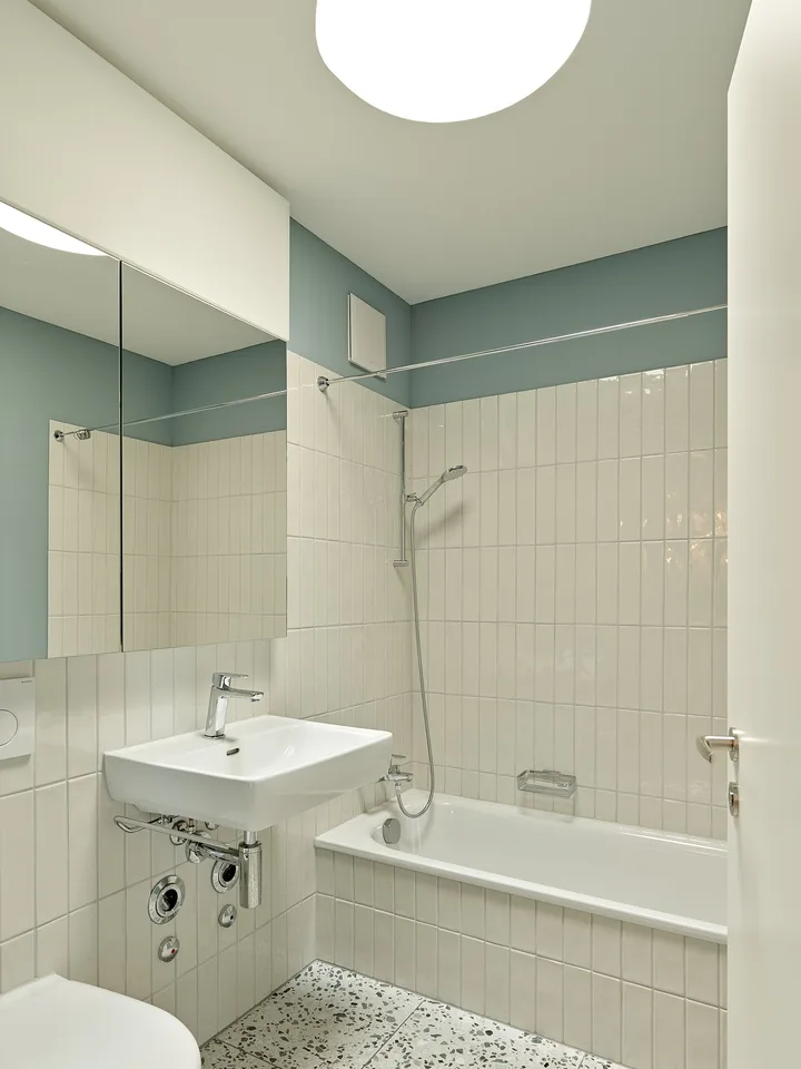 Moderne 3.5-Zimmer-Wohnung mit traumhafter Alpen- und Seesicht