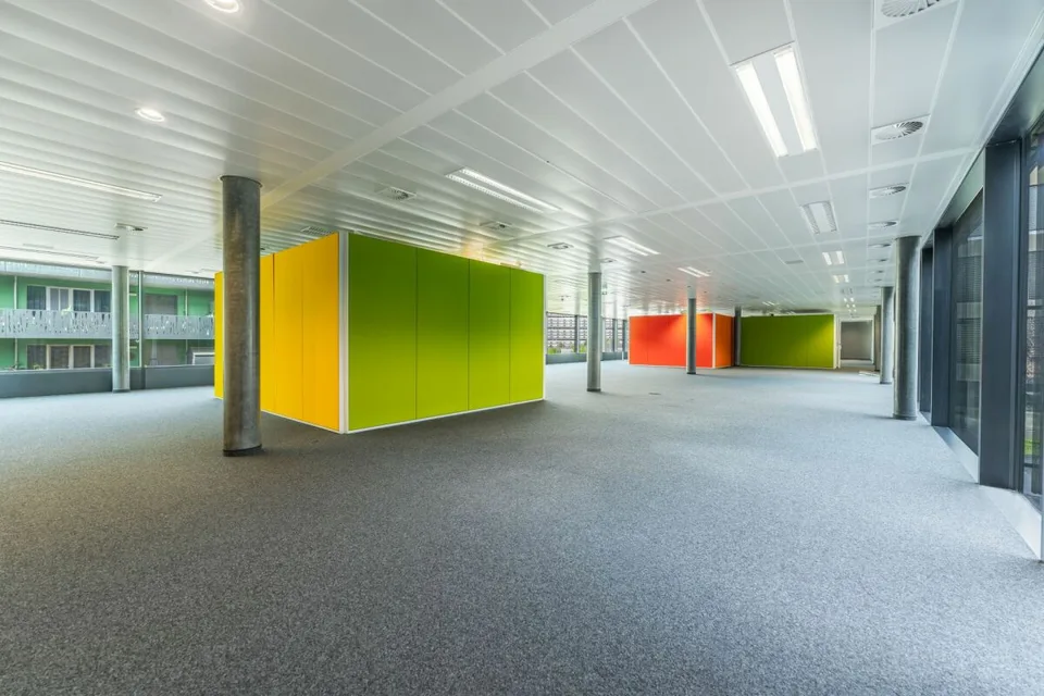 Area amministrativa di 529 m² - grandi, luminosi e modulare spazi per uffici