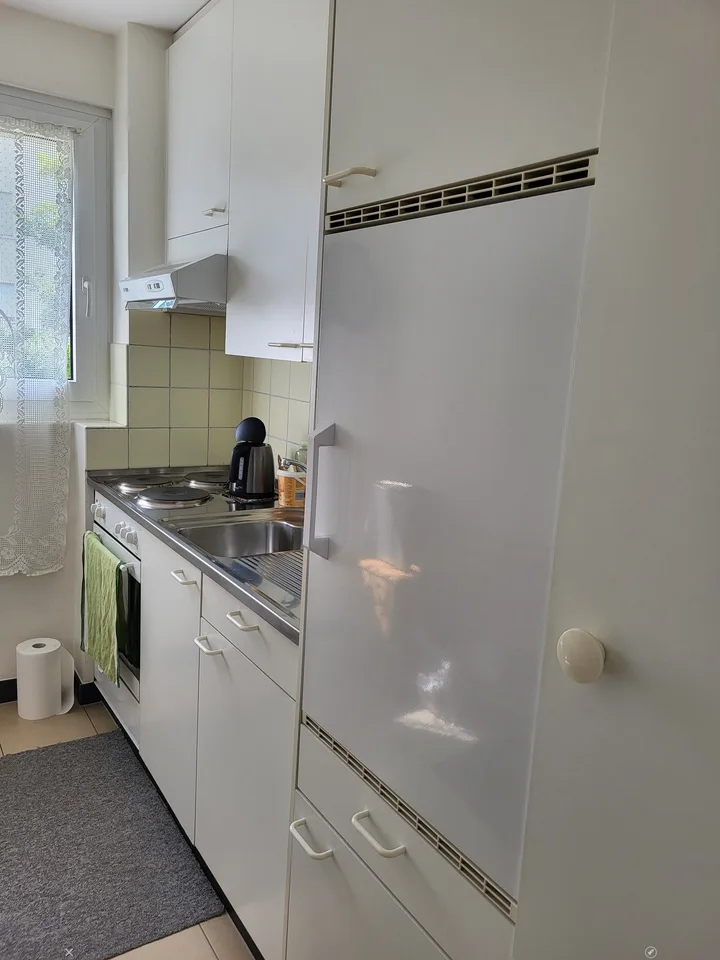 Appartamento di 3 camere con balcone a Biel – disponibile per affitto da settembre 2026
