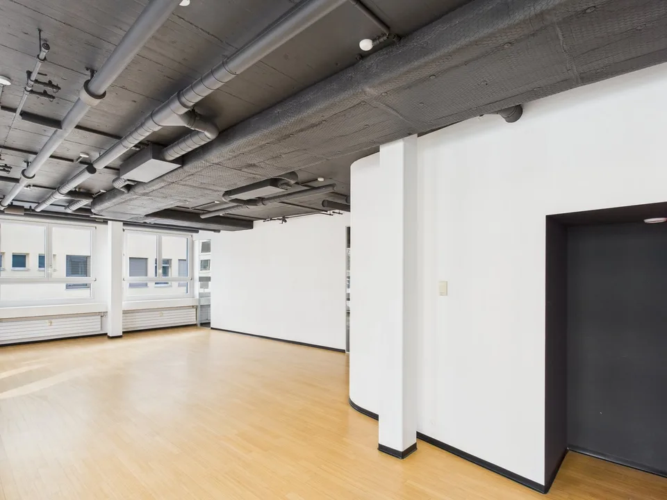 Générosité entièrement développée - espace de bureau à Zürich-Altstetten – photo 9 sur 21