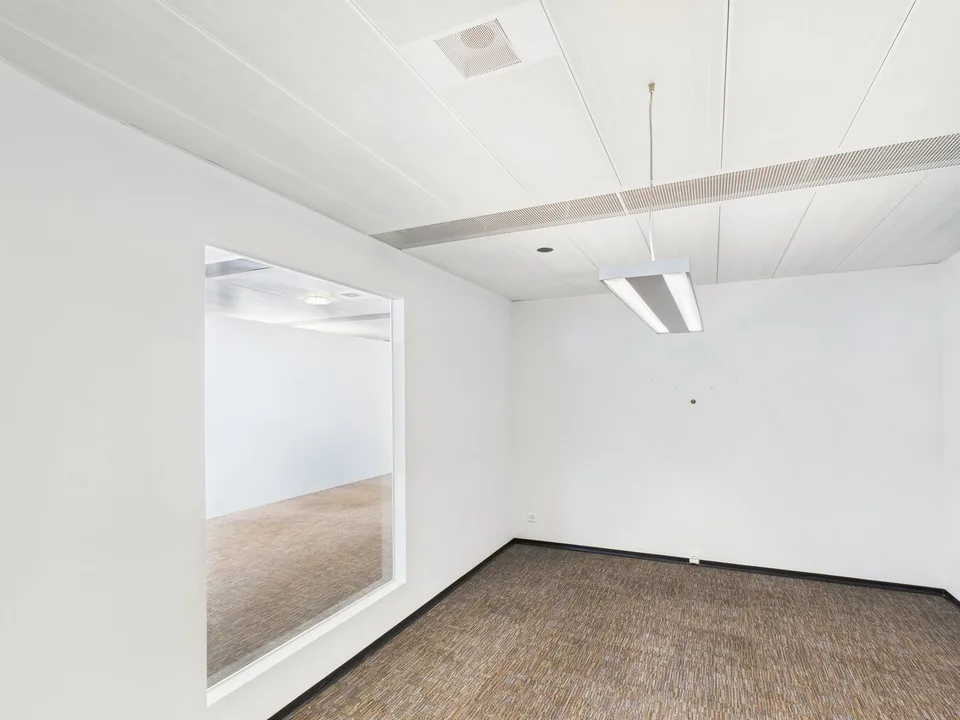 Générosité entièrement développée - espace de bureau à Zürich-Altstetten – photo 13 sur 21