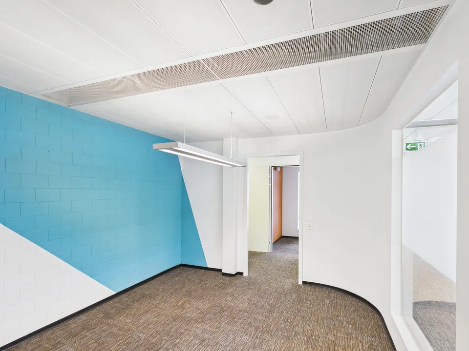 Générosité entièrement développée - espace de bureau à Zürich-Altstetten – photo 14 sur 21