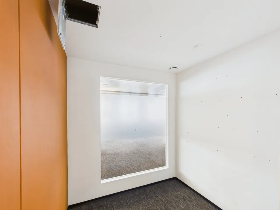 Générosité entièrement développée - espace de bureau à Zürich-Altstetten – photo 15 sur 21