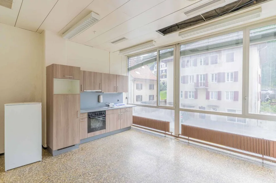 Depositio, stoccaggio di 100 m2 in affitto a Le Locle