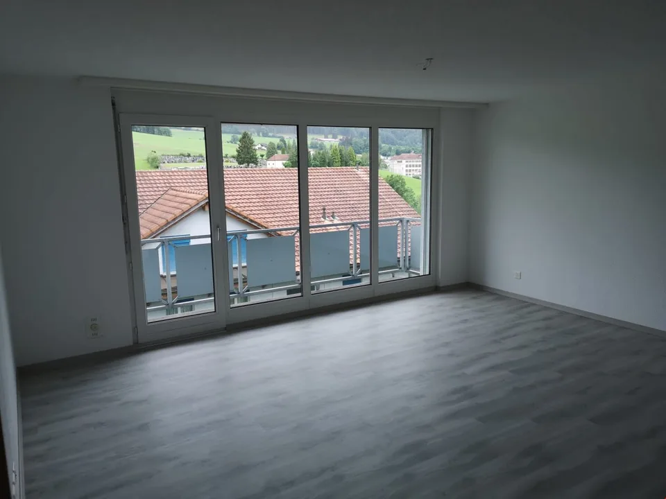 Wohnung ideal – Komfort, Licht und perfekte Lage in Tavannes!! – Foto 6 von 8