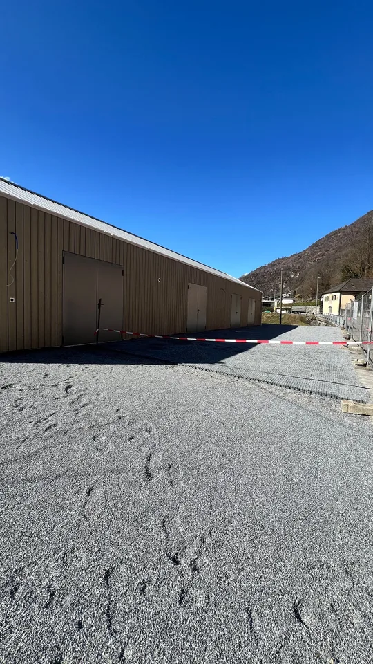 Affittasi splendidi magazzini a Maggia