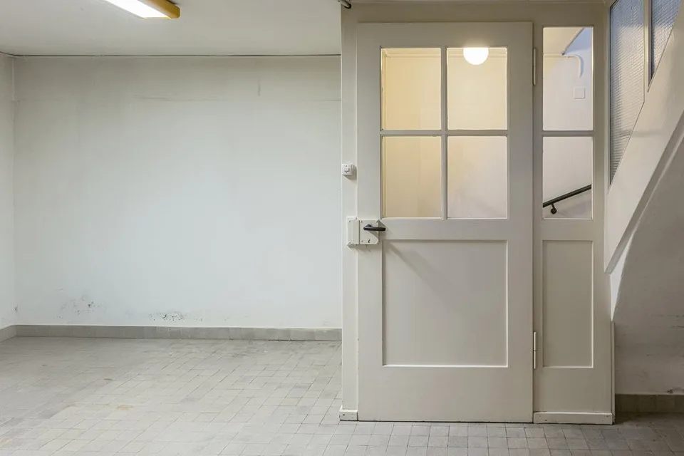 Versatile usage: Former post office branch in the Bachletten quarter – photo 7 of 7