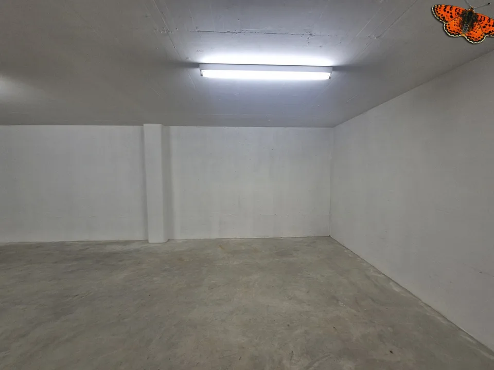 GRAND DEPÔT DE 52 M² A LOUER - SIVIRIEZ