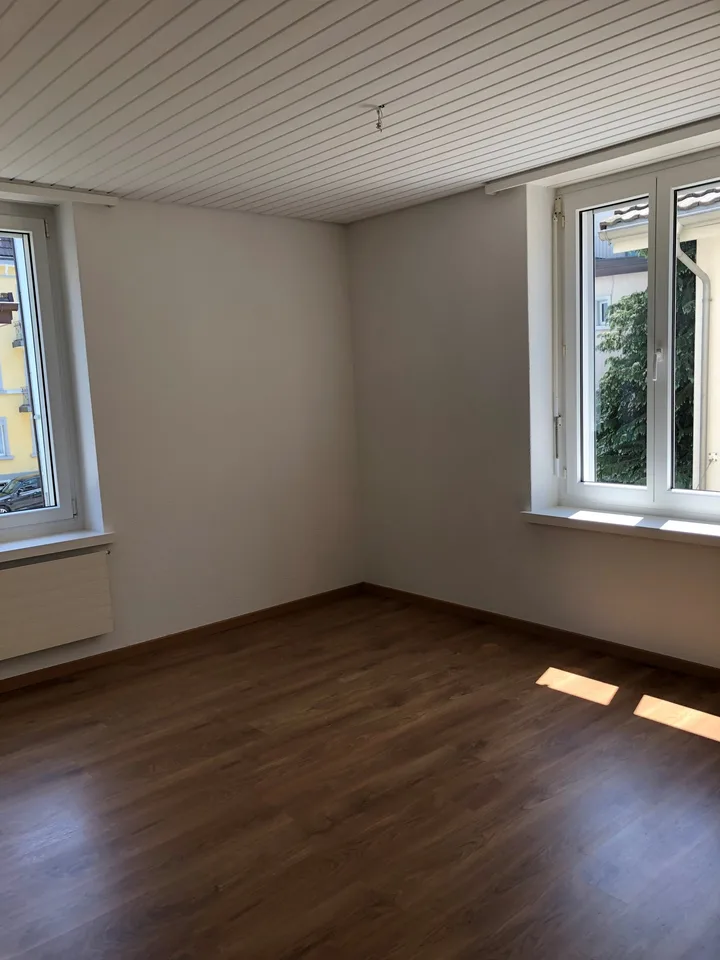 Moderne 2.5 Zimmerwohnung in Rorschach zu vermieten