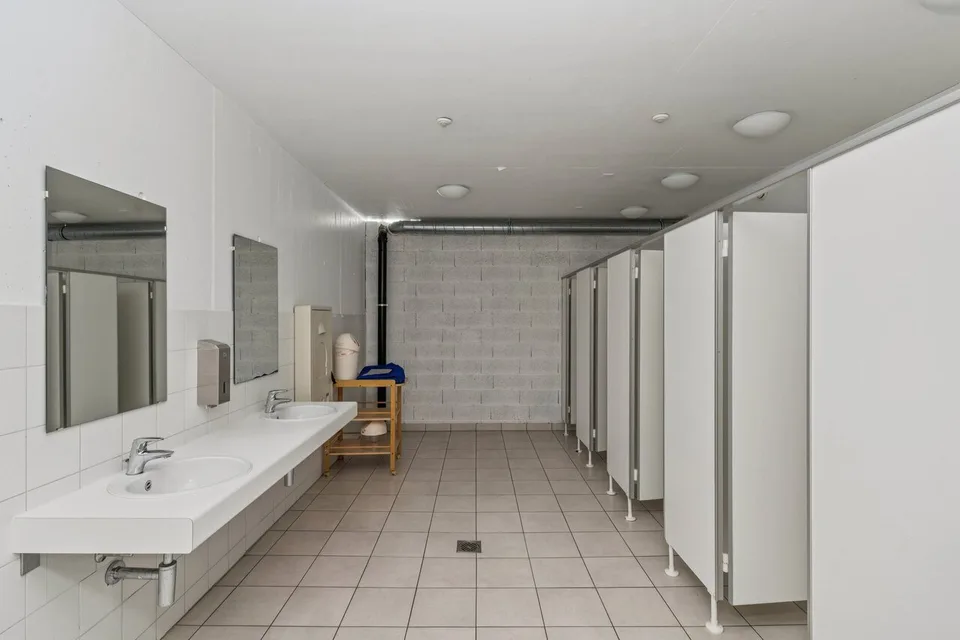 Superficie 1867 m2 - Altezza 4m - Modulare - Vicino ai servizi – foto 10 di 12