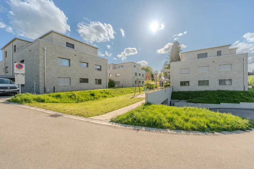 Modern wohnen im Grünen - 4.5-Zimmer-Wohnung im Erdgeschoss
