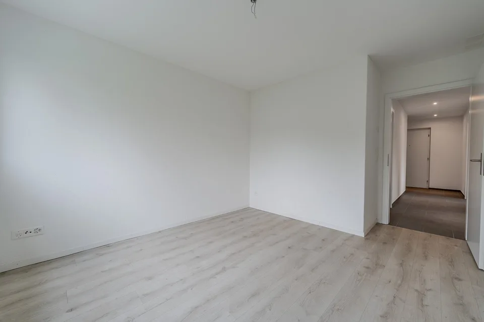 Modern wohnen im Grünen - 4.5-Zimmer-Wohnung im Erdgeschoss
