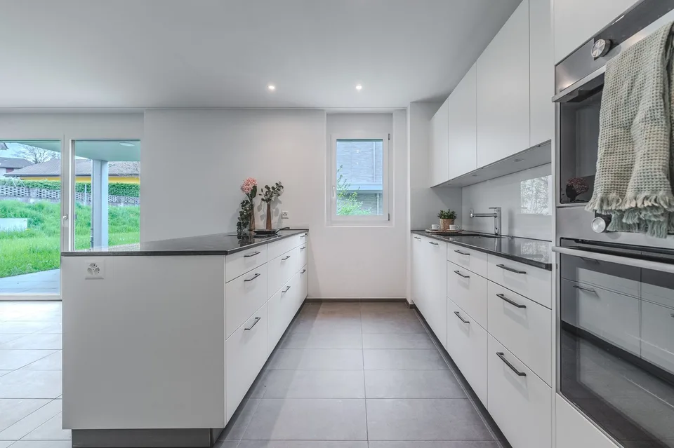 Modern wohnen im Grünen - 4.5-Zimmer-Wohnung im Erdgeschoss