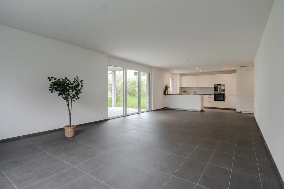 Modern wohnen im Grünen - 4.5-Zimmer-Wohnung im Erdgeschoss