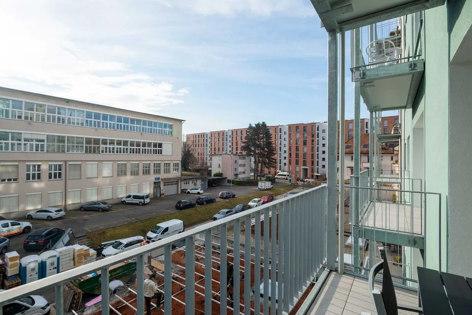 Grosse, moderne und frisch renovierte 3 Zimmer Wohnungen mit Balkon – foto 22 di 26