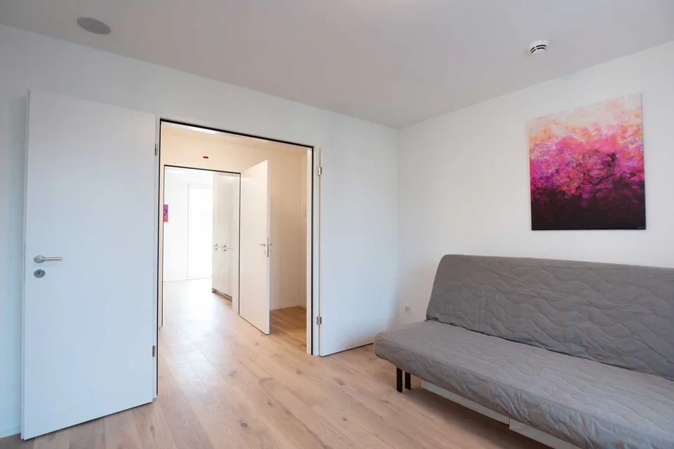 Grosse, moderne und frisch renovierte 3 Zimmer Wohnungen mit Balkon – foto 7 di 26