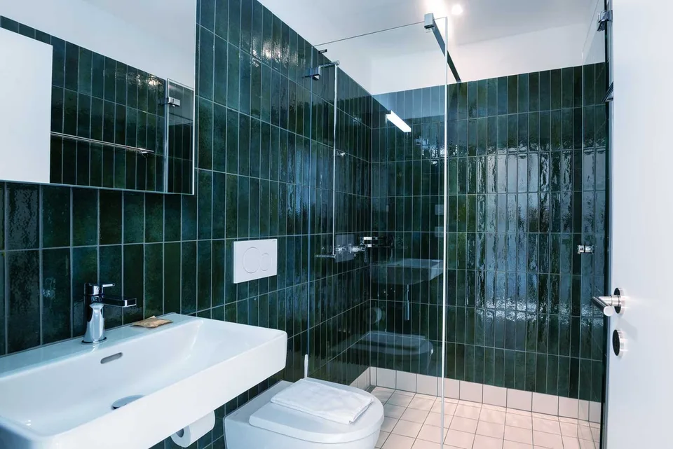 Grosse, moderne und frisch renovierte 3 Zimmer Wohnungen mit Balkon – foto 25 di 26