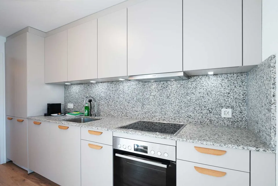 Grosse, moderne und frisch renovierte 3 Zimmer Wohnungen mit Balkon – foto 9 di 26