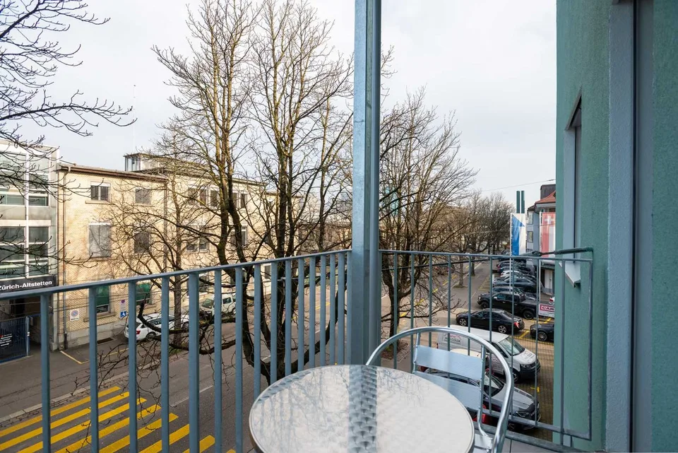 Grosse, moderne und frisch renovierte 3 Zimmer Wohnungen mit Balkon – foto 19 di 26