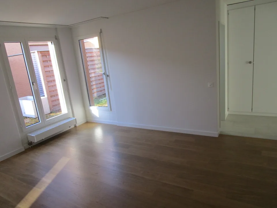 Spacious 7-room attic apartment with fireplace in Olten – photo 7 of 15