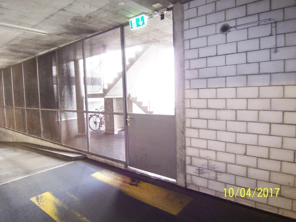 Garage 50 steps from Solothurn main station with or without charging station