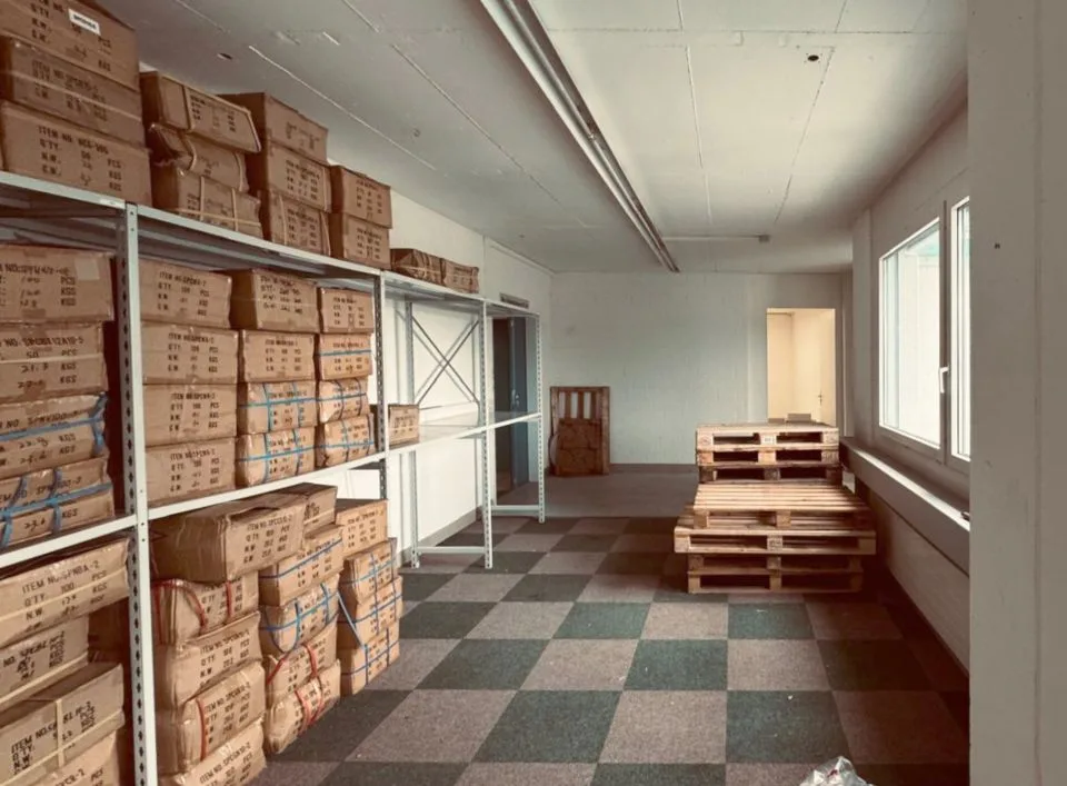 Gewerbe- & Lagerfläche (147 m²) mit ebenerdiger Anlieferung und grossem Warenlift – Foto 7 von 9