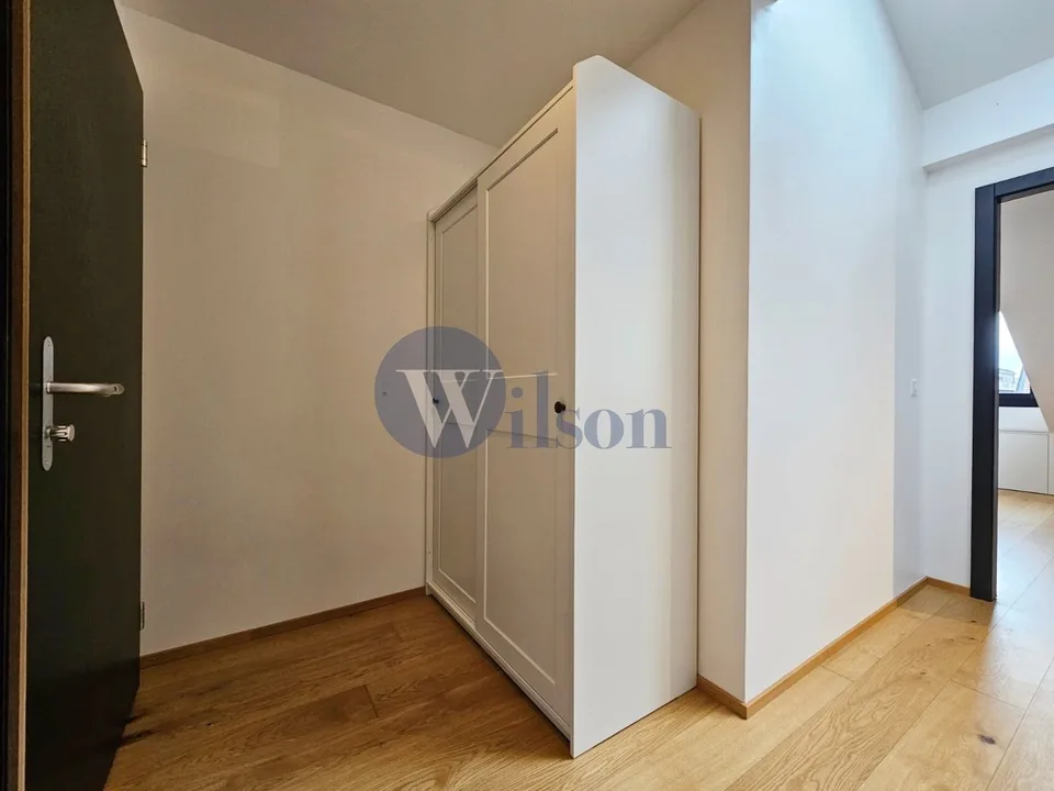 Zweizimmerwohnung unter dem Dach möbliert
