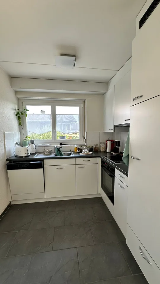 schöne 2.5-Zimmerwohnung im Hochparterre an ruhiger Lage mit Weitsicht