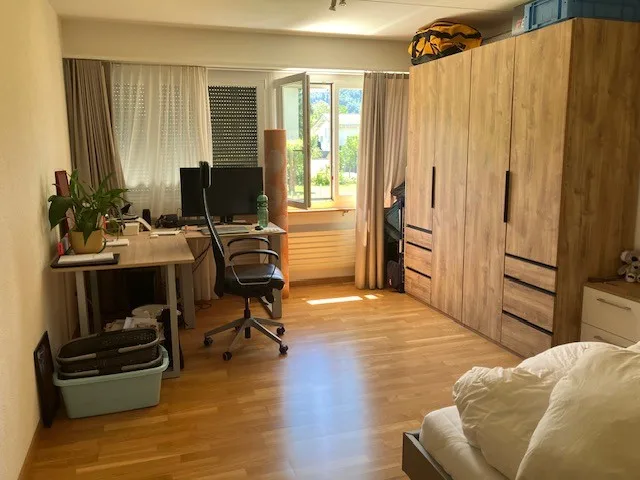 schöne 2.5-Zimmerwohnung im Hochparterre an ruhiger Lage mit Weitsicht