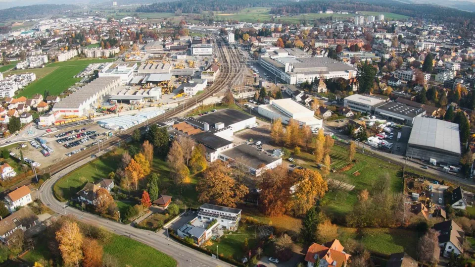 Spazi commerciali (fino a 780m) nel parco aziendale Lantal