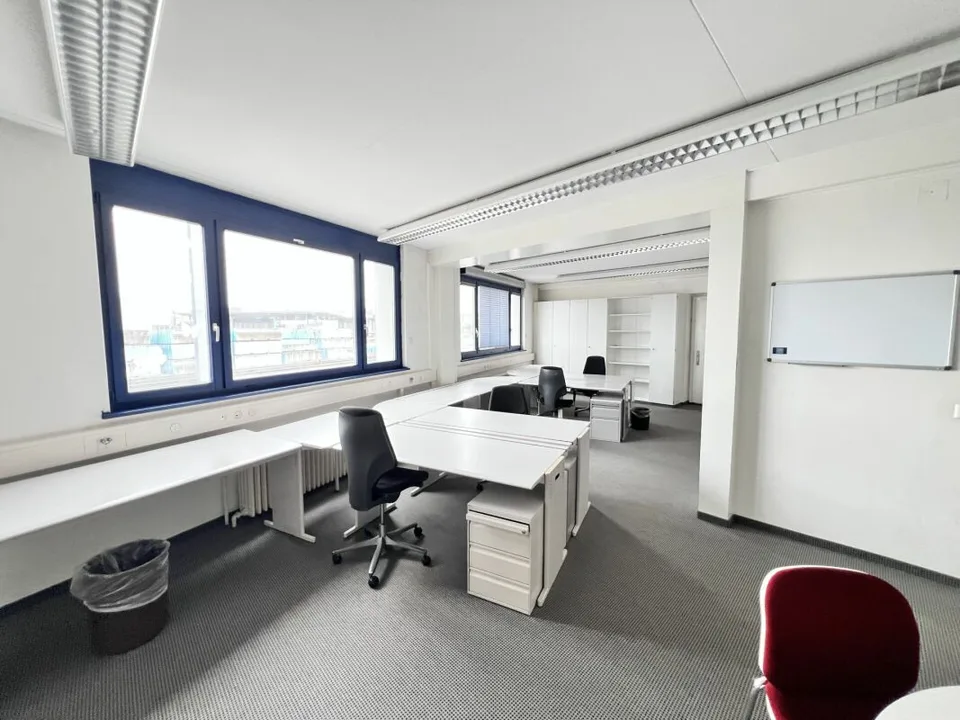 Gewerberäume (bis 780m) im Lantal Business Park – Foto 7 von 7