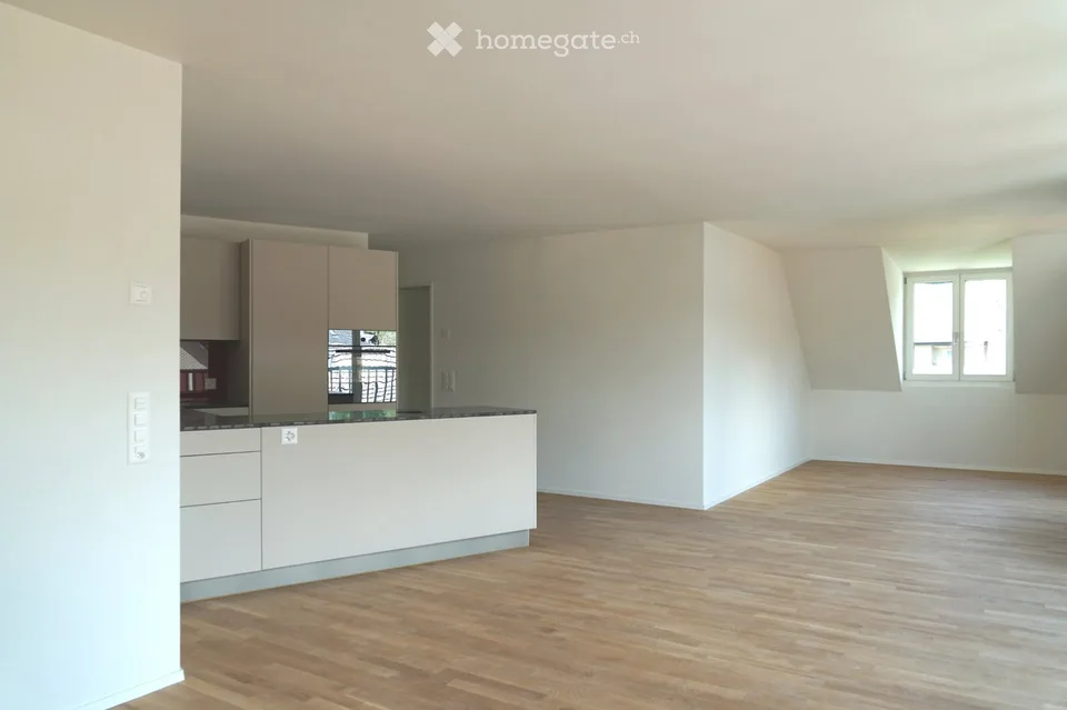 Moderne 4.5-Zimmer-Wohnung im 1. Dachgeschoss
