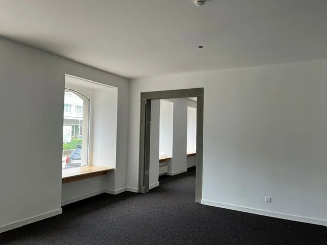 Il tuo nuovo locale commerciale nel cuore di Schwyz
