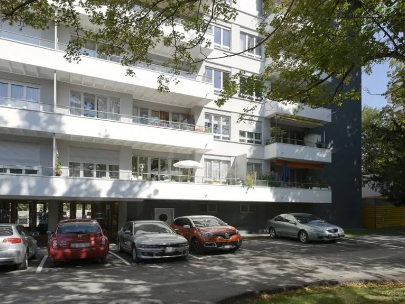 Parkplatz - Genf