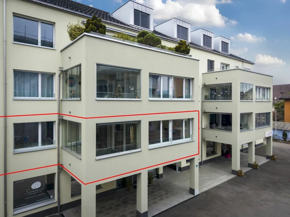 Helle, neuwertige Wohnung an zentraler Lage inklusive Einstellplatz in TG