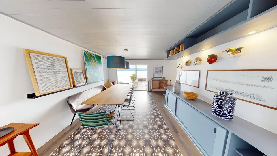 Charming 3 bedroom Lakeside House with Private Jetty - Buchillon!