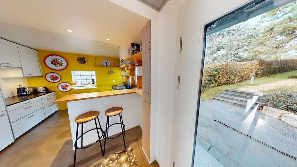 Charming 3 bedroom Lakeside House with Private Jetty - Buchillon!