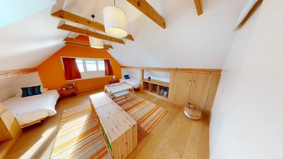Charming 3 bedroom Lakeside House with Private Jetty - Buchillon!