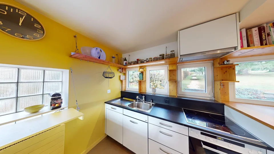 Charming 3 bedroom Lakeside House with Private Jetty - Buchillon!