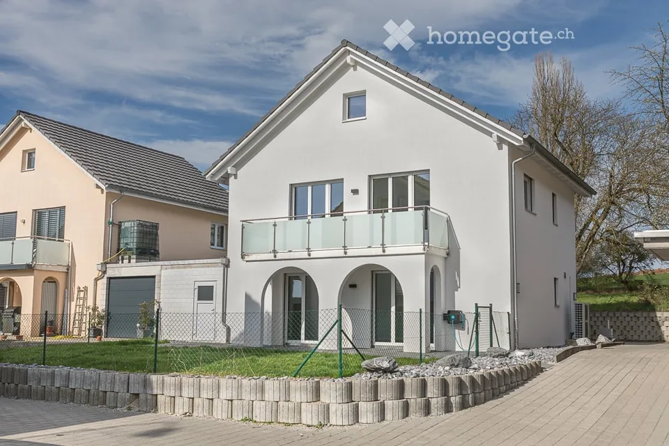 6- Zimmer Einfamilienhaus als Erstvermietung in Wahlen b. Laufen