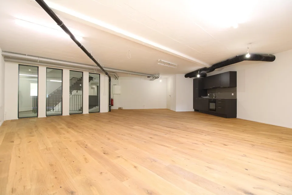 Moderne Gewerbefläche im Neubau